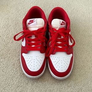 Women’s 7.5 white and red Nike dunks